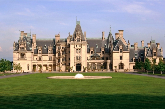 North Carolina's Beautiful Biltmore House and Gardens is a great place to visit.
