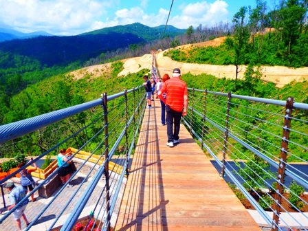 The Gatlinburg Sky Lift Sky Bridge Brings Thrills!